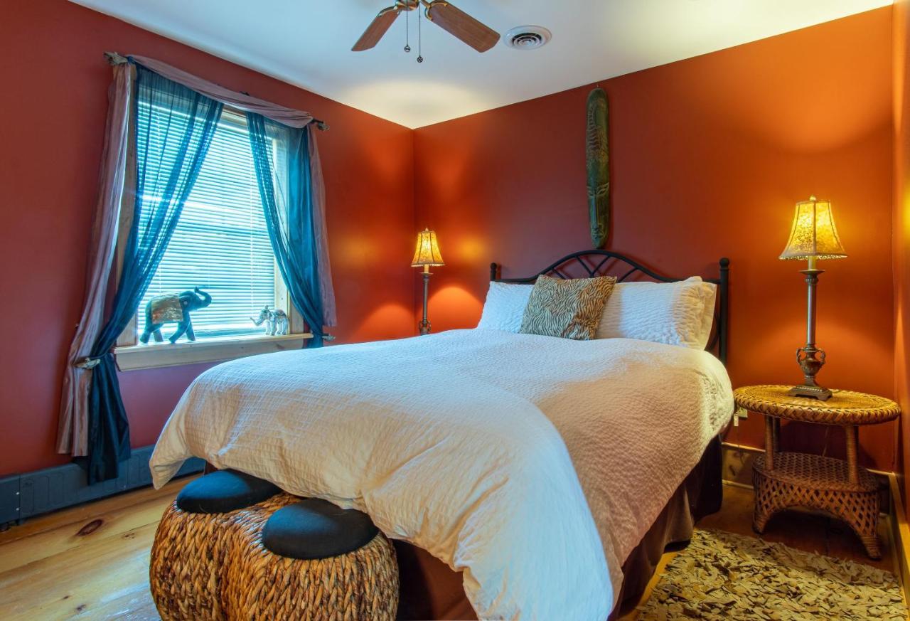 Emilyville Inn Campbellford Eksteriør bilde